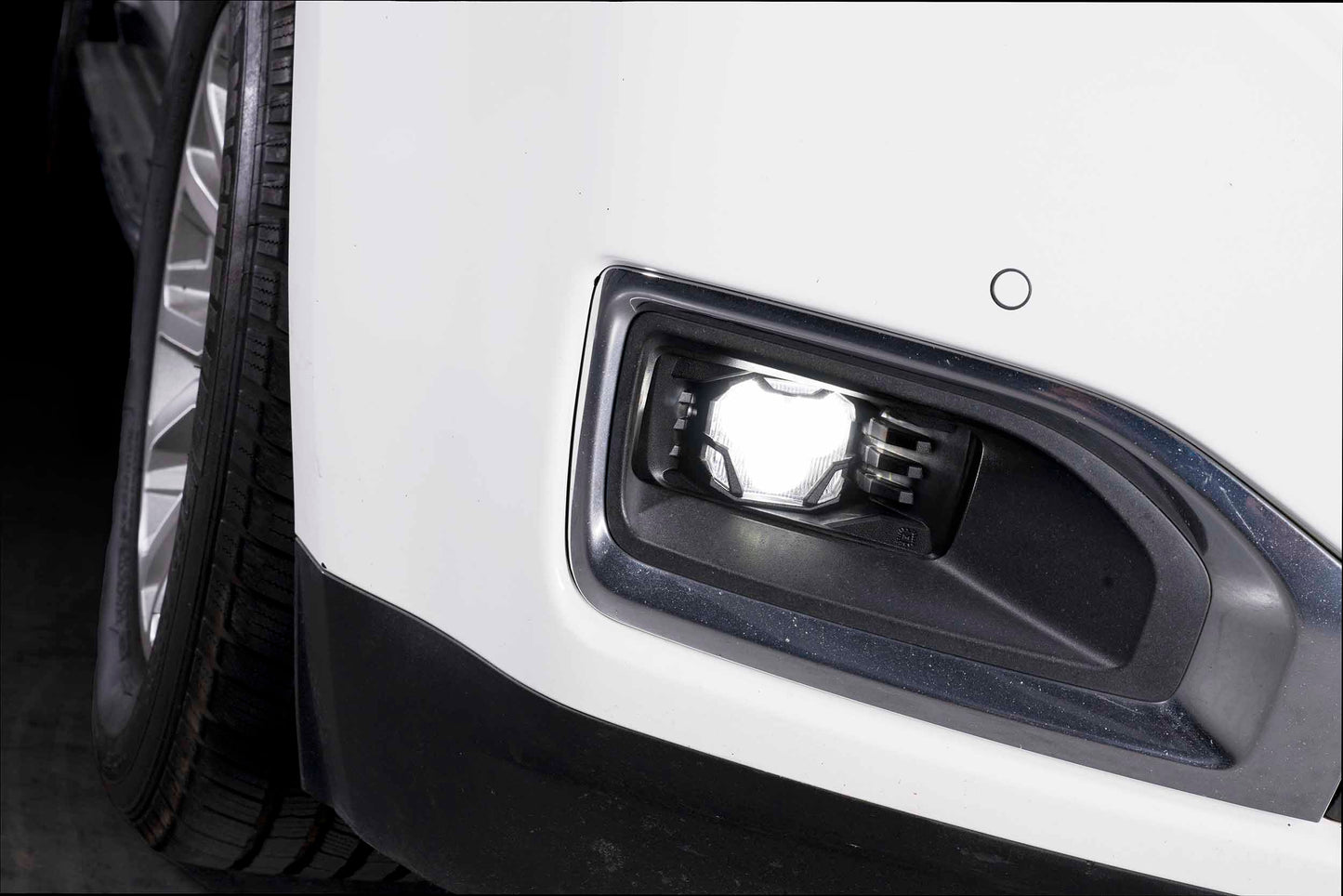 4Banger Fog Lights: GMC Yukon (10-20) (HXB White SAE Wide Beam) - Off Road - Veh. Spec (Image 5 of 6)
