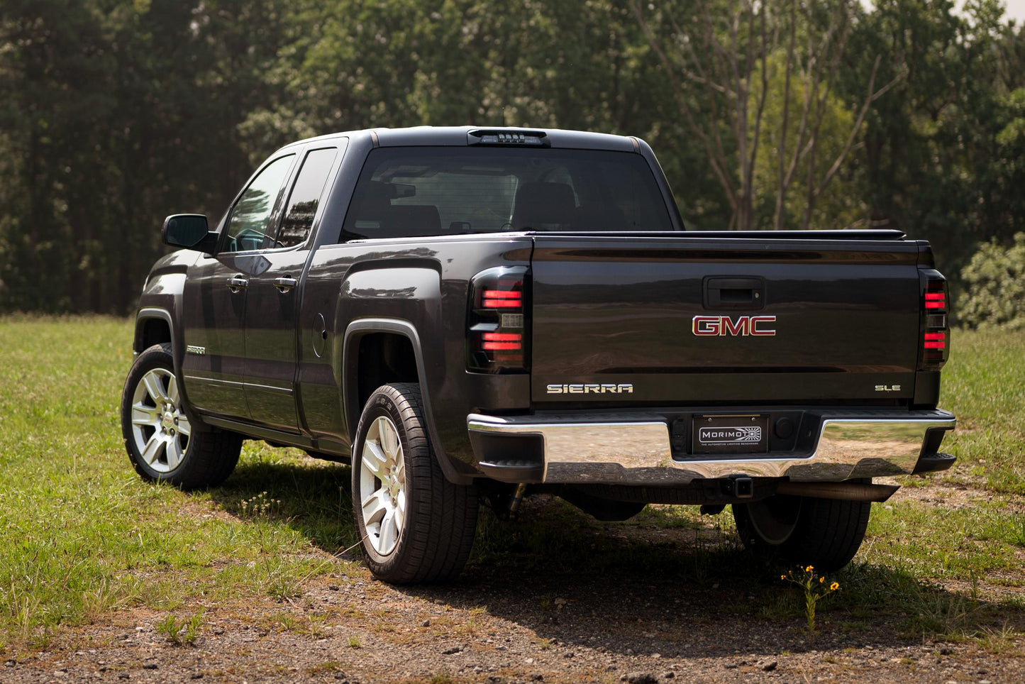 15-19 Sierra HD Heads and Smoked Tails OE LED Tails - Kits (Image 3 of 3)
