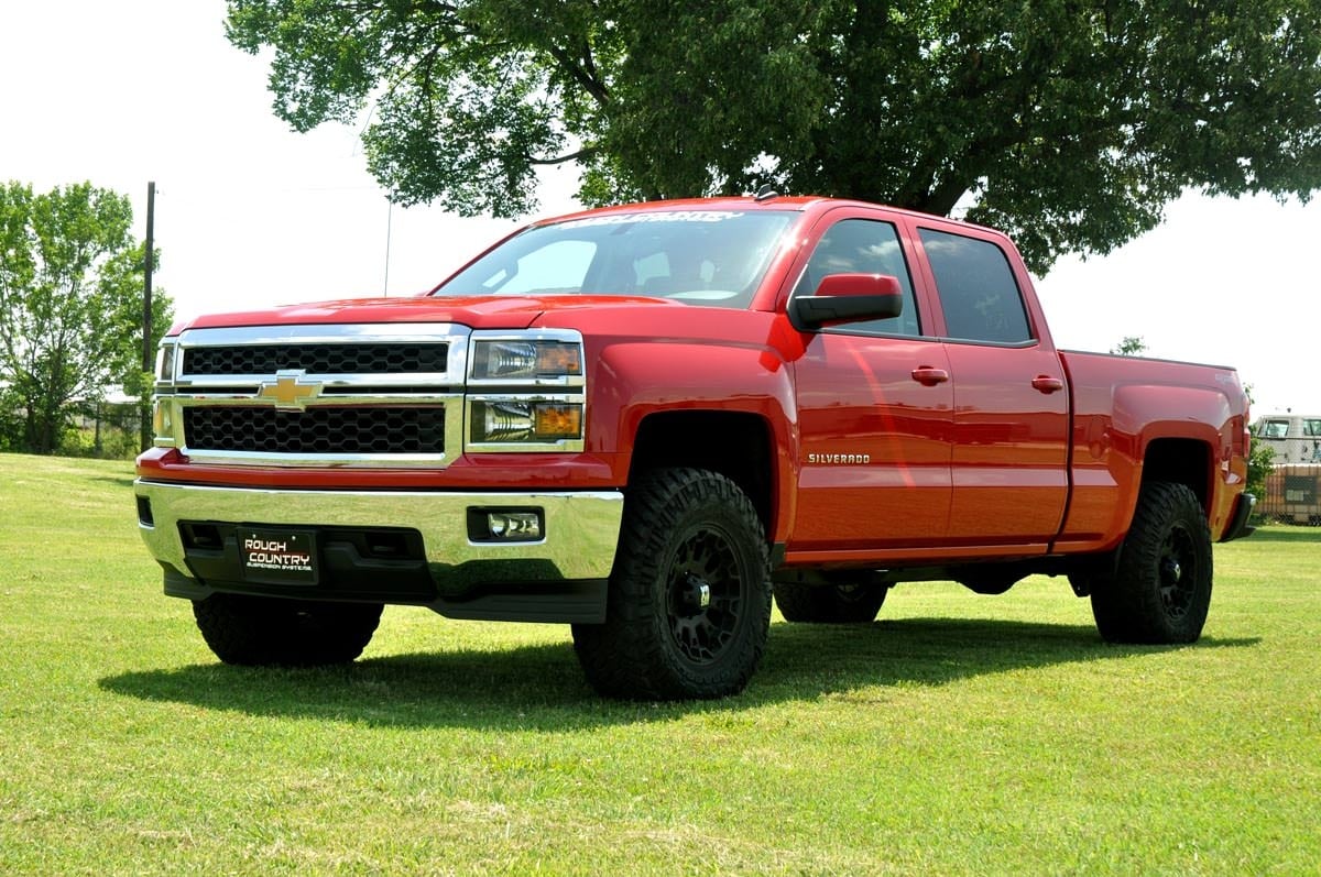 2 Inch Leveling Kit | Aluminum | Red | Chevy/GMC 1500 Truck (07-18) SUV (07-20) - Leveling Kits (Image 4 of 4)