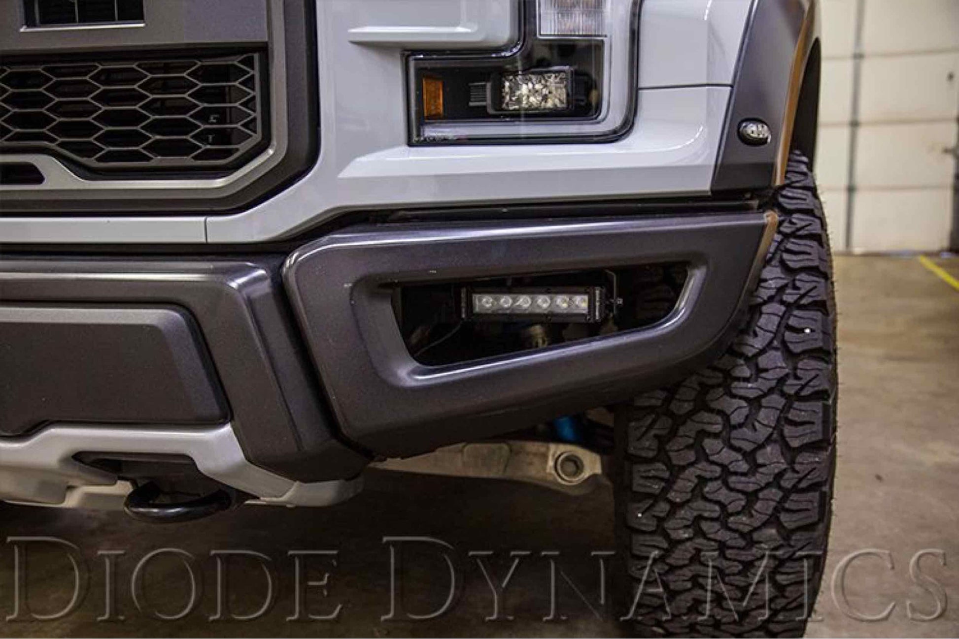 DD Bumper Light Kit: Ford Raptor (17-20) (Amber / Wide Beam) (2x SS12 Bars) - Off Road - Veh. Spec (Image 3 of 6)