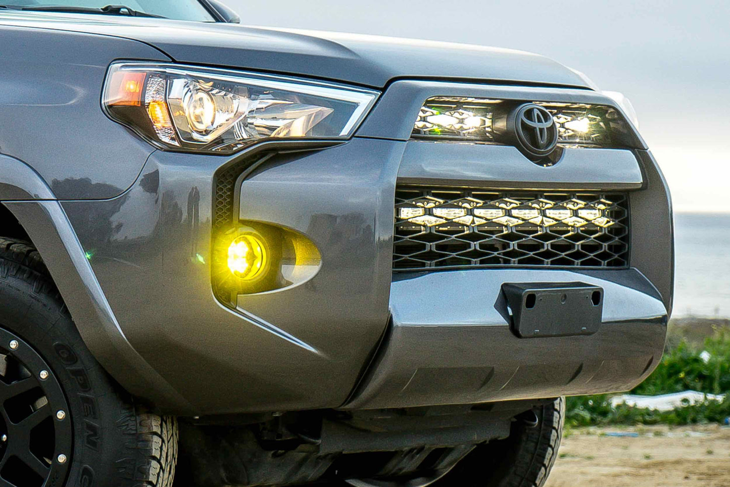 BD Grille-Mount LED System: Toyota 4Runner (14-20) (30in / 1x S8 Bar) - Off Road - Veh. Spec (Image 2 of 6)