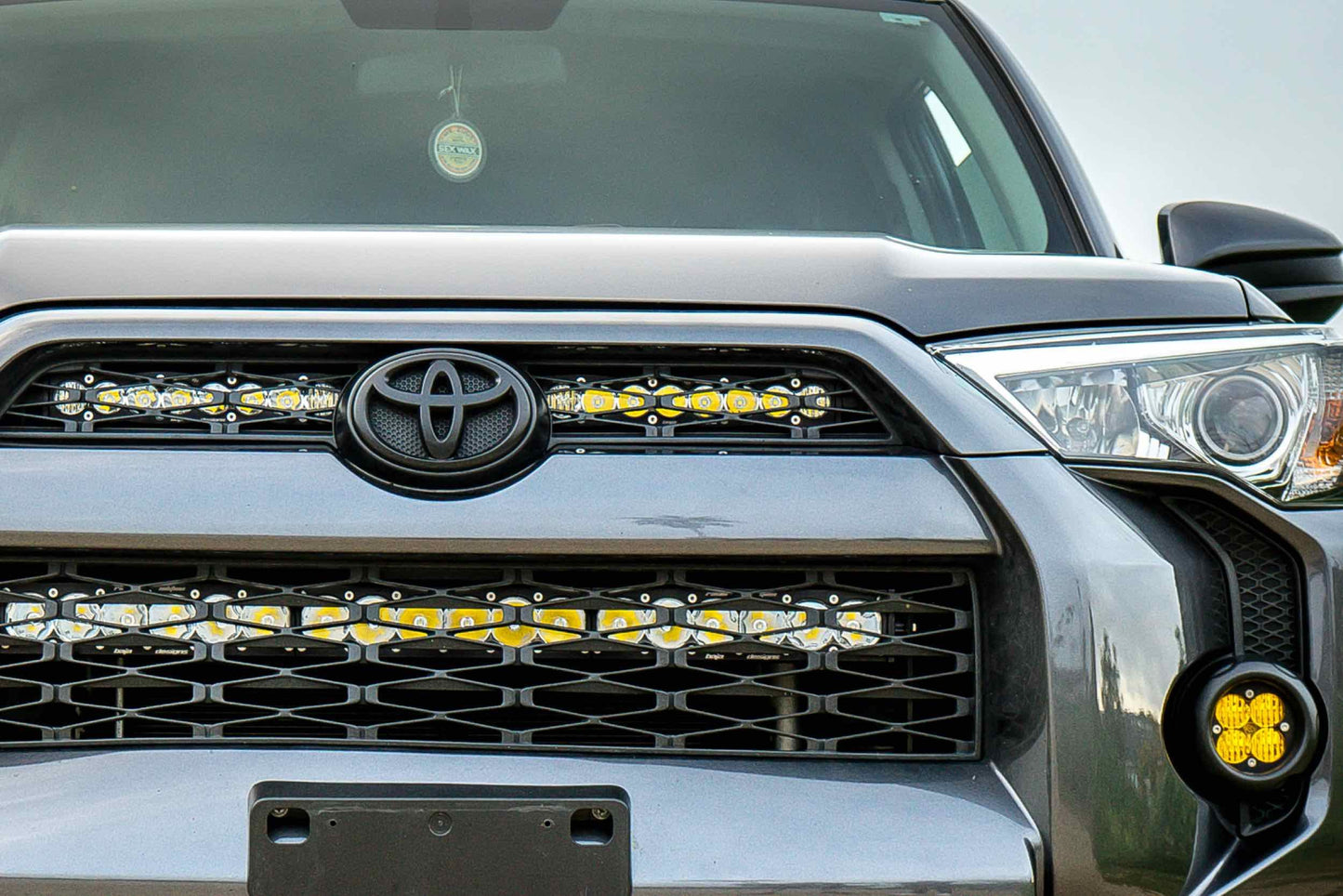 BD Grille-Mount LED System: Toyota 4Runner (14-20) (30in / 1x S8 Bar) - Off Road - Veh. Spec (Image 4 of 6)