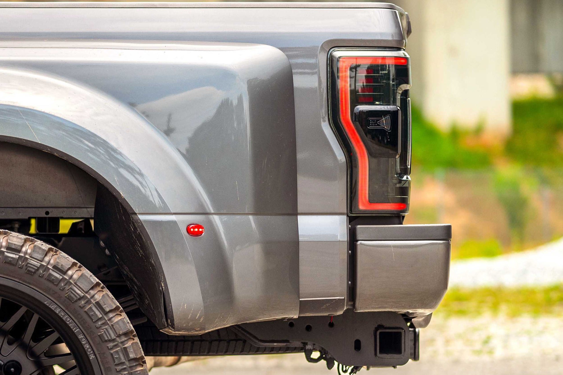SYS BOX  6 79 F350 4X4 - Image 1