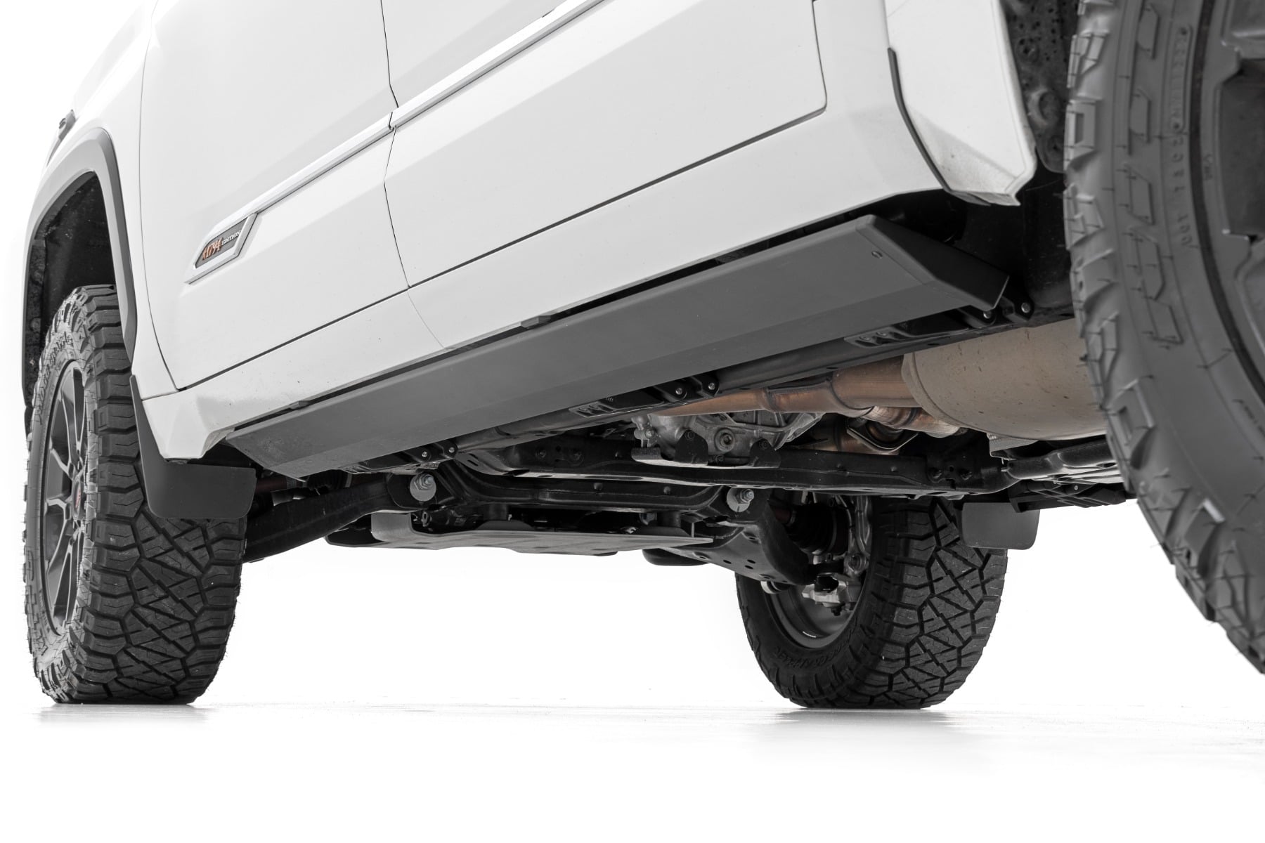 Power Running Boards | Dual Electric Motor | CrewMax | Toyota Tundra (22-26) - Steps & Runningboard (Image 3 of 6)