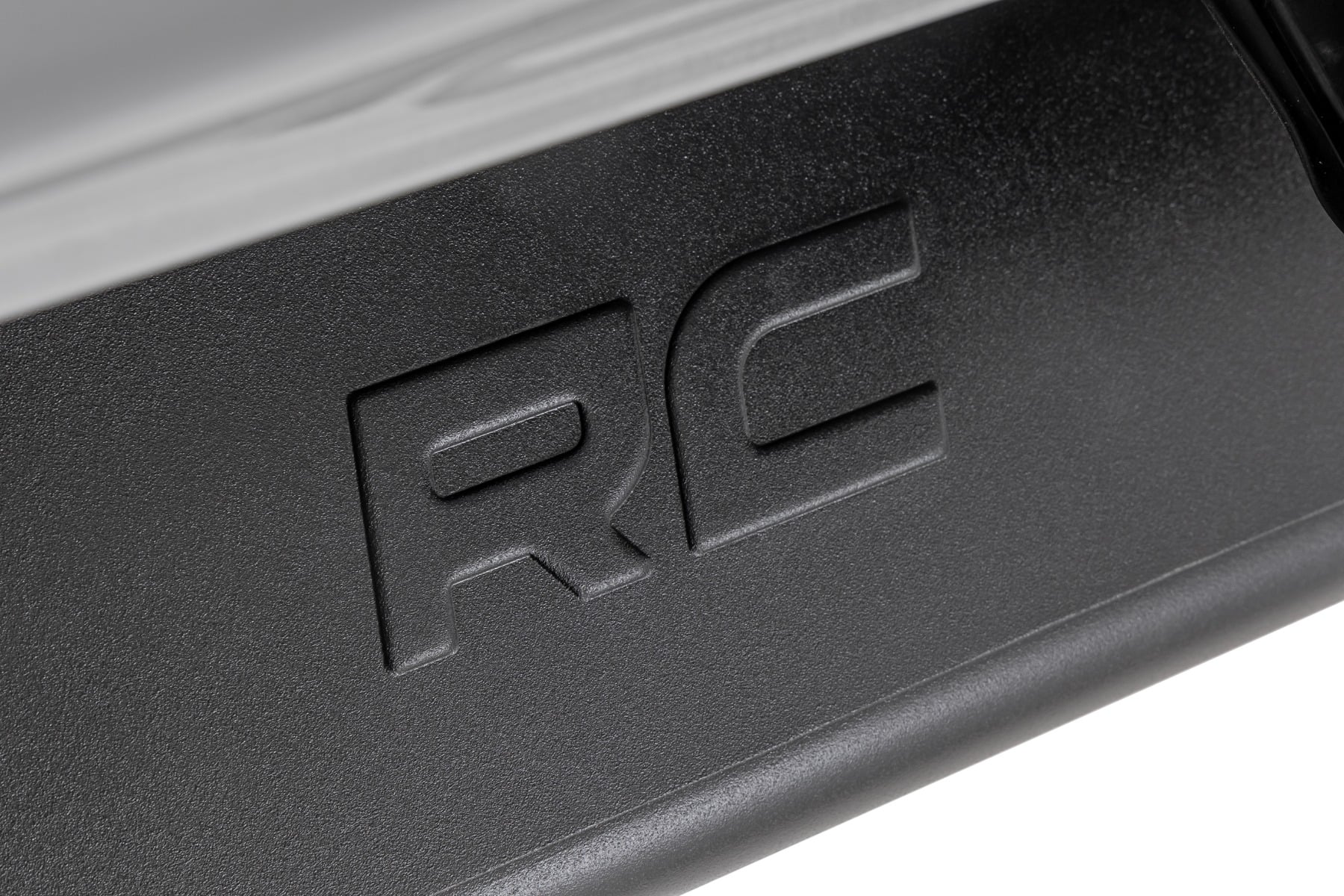 OV2 Running Boards | Side Step Bars | Crew Cab | Ford F-150/Lightning/F-250/F-350 (15-26) - Steps & Runningboard (Image 3 of 6)