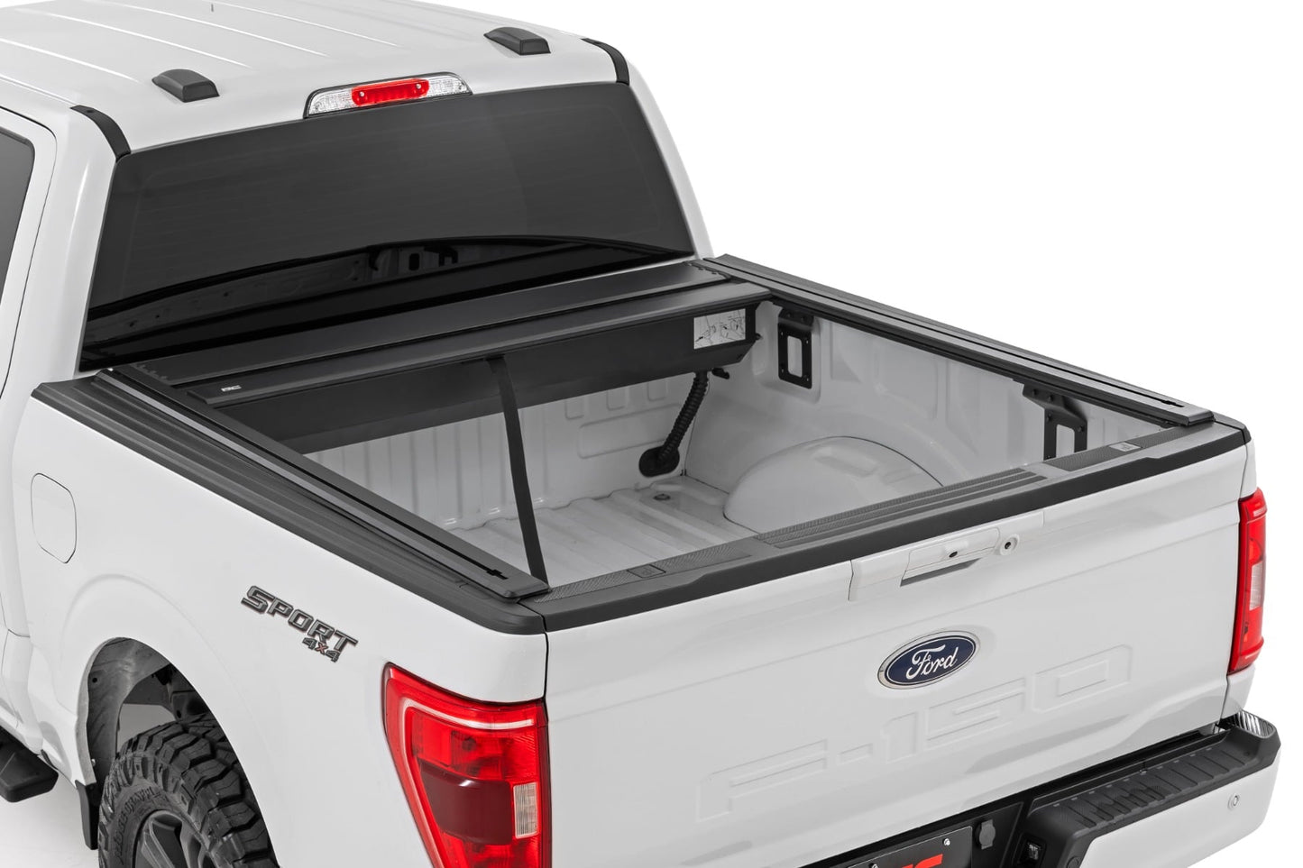 Manual Retractable Bed Cover | 5'7" Bed | Ford F-150 (15-26)/F-150 Lightning (22-26) - Bed Covers (Image 3 of 6)