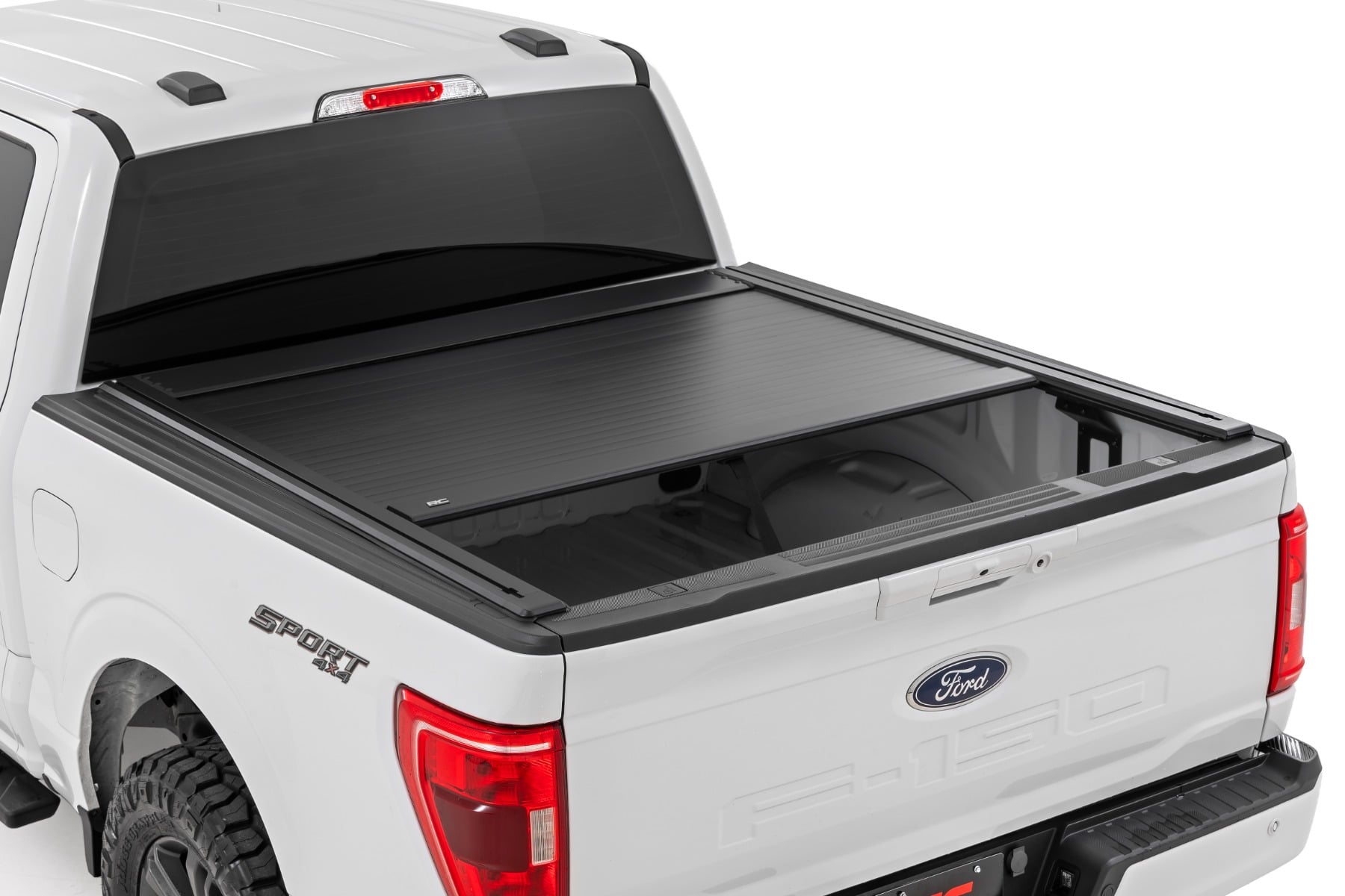 Manual Retractable Bed Cover | 5'7" Bed | Ford F-150 (15-26)/F-150 Lightning (22-26) - Bed Covers (Image 2 of 6)