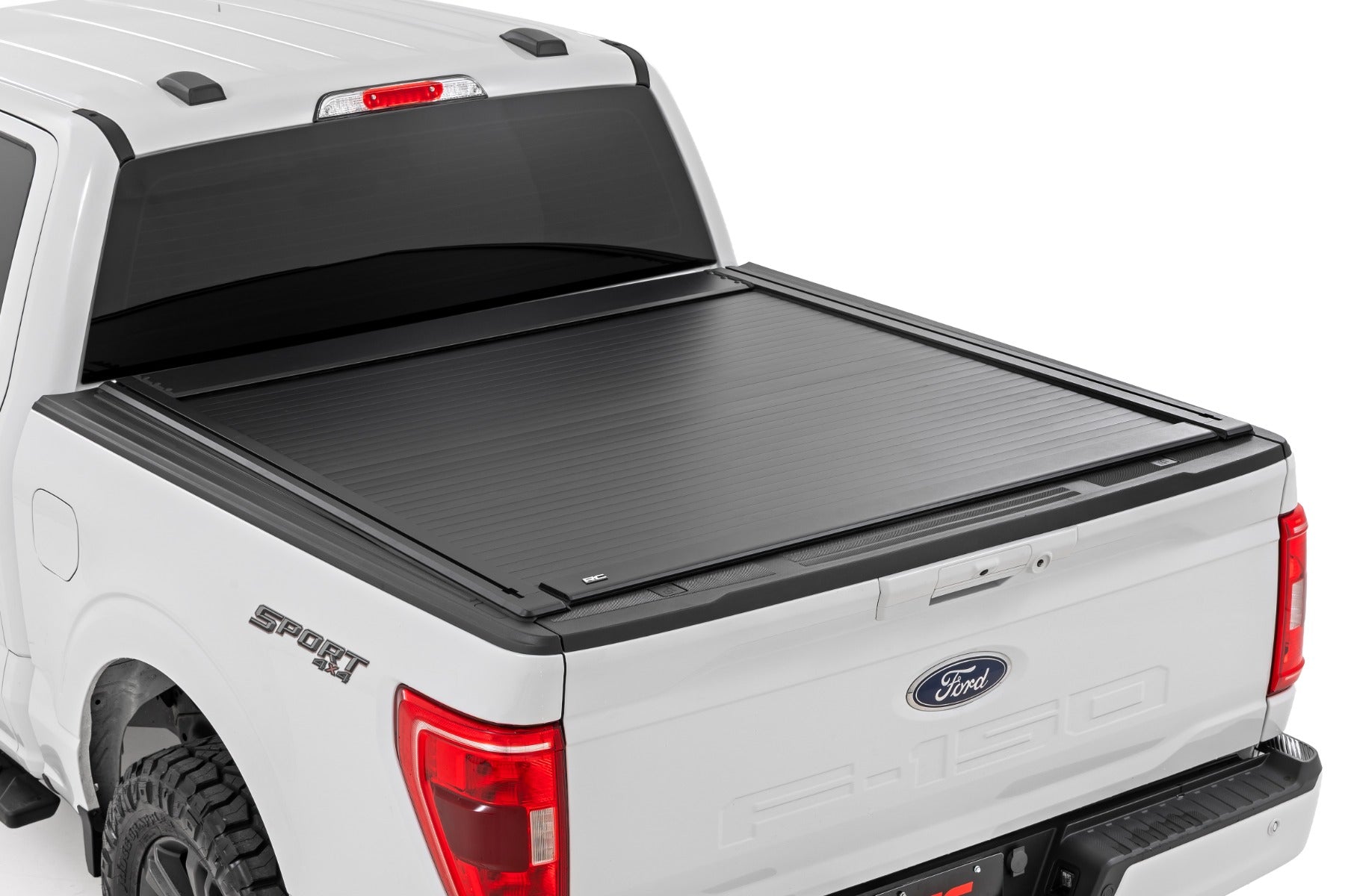 Manual Retractable Bed Cover | 5'7" Bed | Ford F-150 (15-26)/F-150 Lightning (22-26) - Bed Covers (Image 1 of 6)