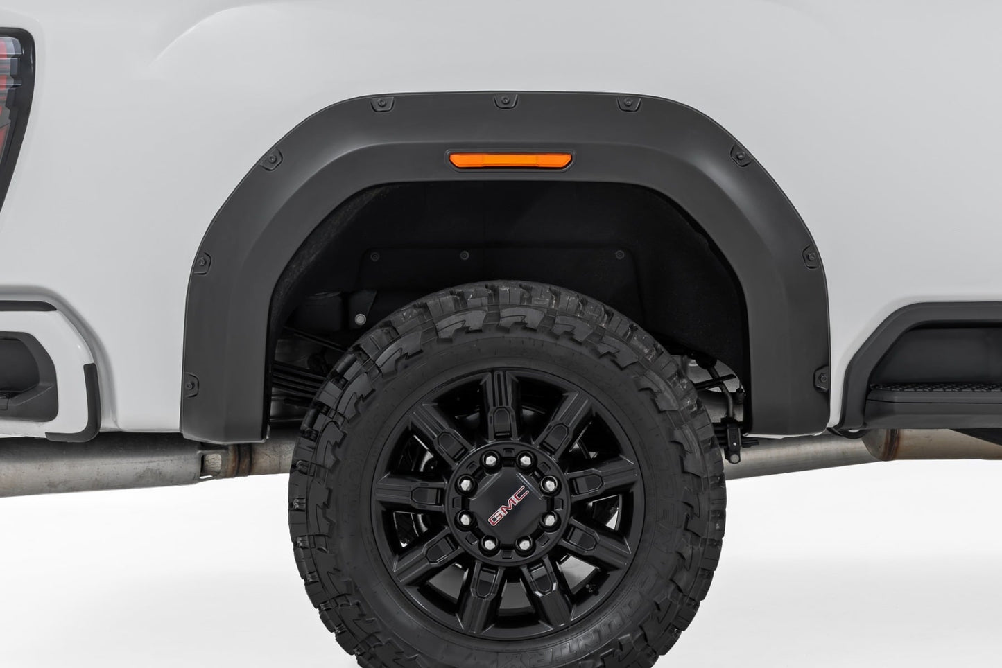 Pocket Fender Flares | GAZ Summit White | GMC Sierra 2500 HD/Sierra 3500 HD (20-26) - Fender Flares (Image 3 of 6)