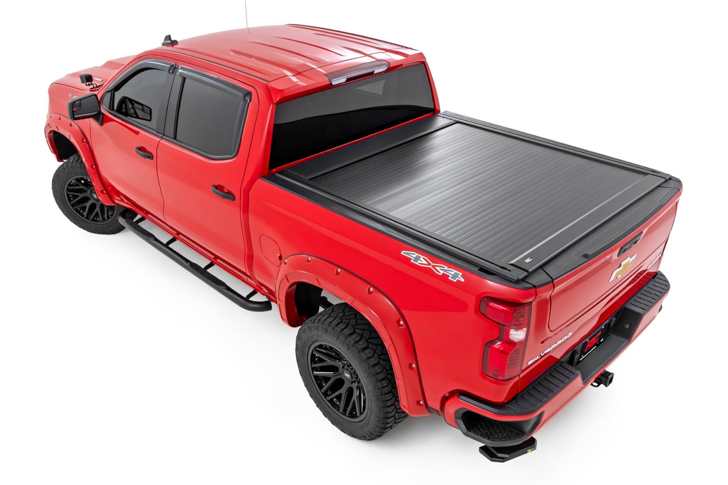 Manual Retractable Bed Cover | 5'10" Bed | Chevy/GMC Sierra 1500 (19-26)/Silverado 1500 (19-26) - Bed Covers (Image 4 of 6)