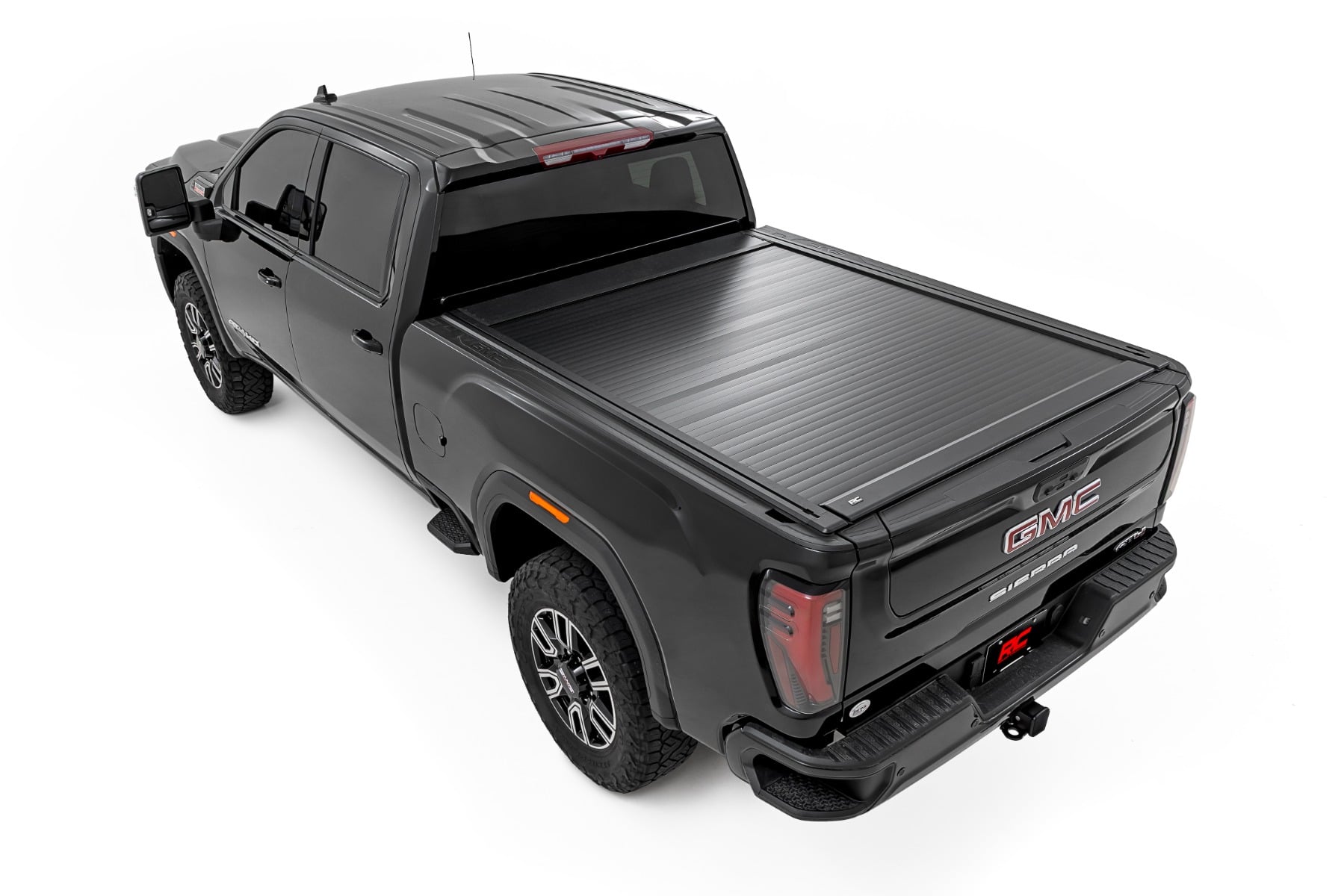 Manual Retractable Bed Cover | 6'9" Bed | Chevy/GMC 2500HD/3500HD (20-26) - Bed Covers (Image 4 of 6)