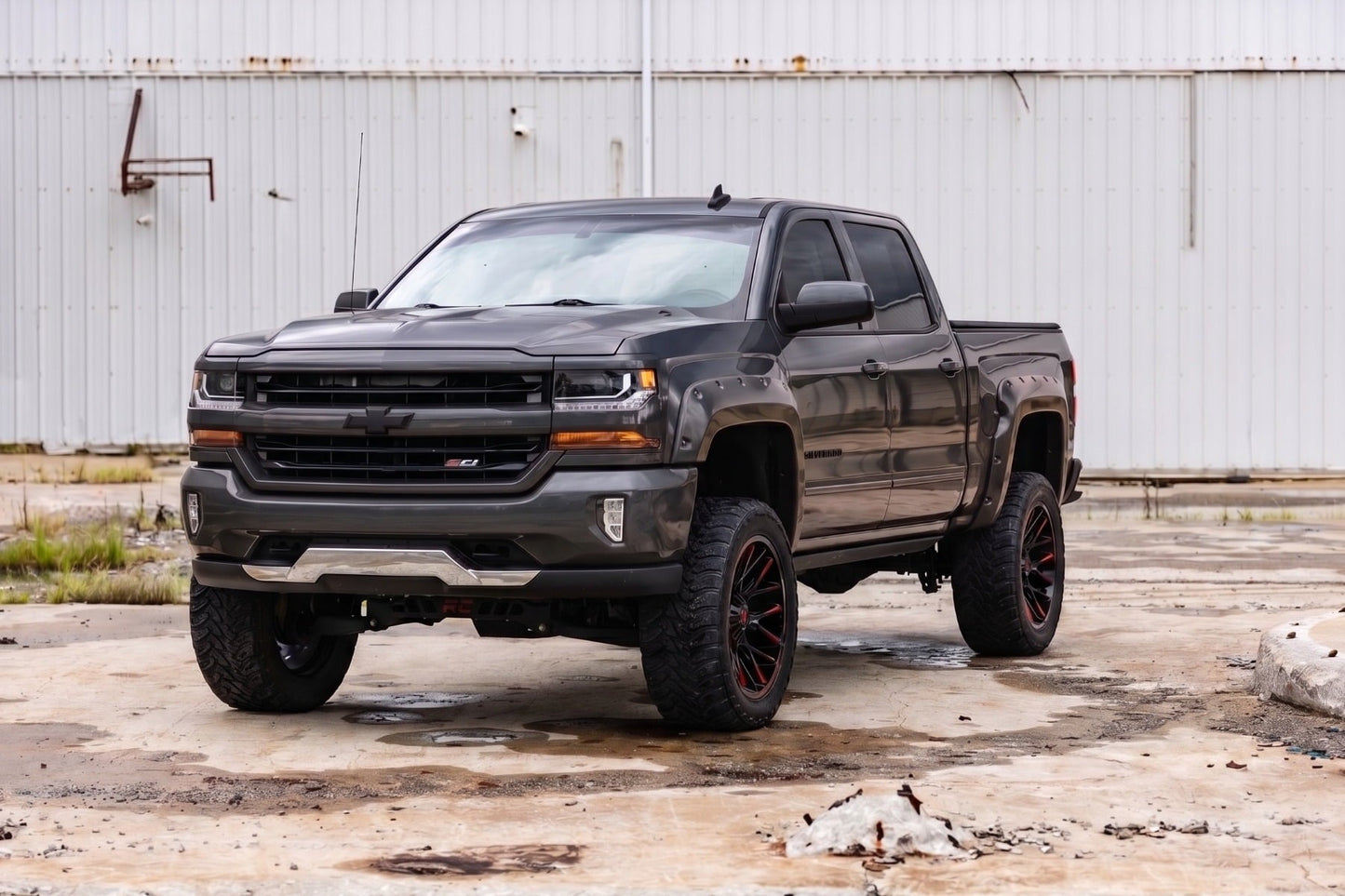 Pocket Fender Flares | 6'7" & 8' Bed | GJI Shadow Gray | Chevy Silverado 1500 (14-18)/2500HD - Fender Flares (Image 4 of 6)