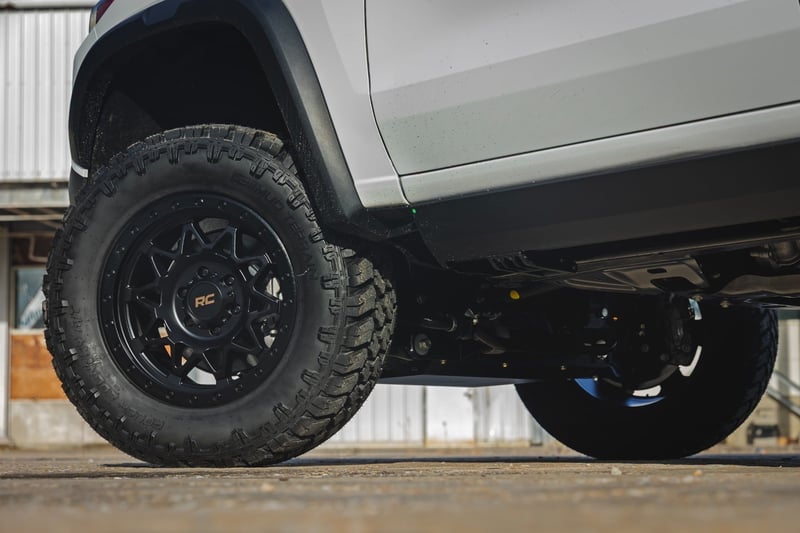 Rough Country 78 Series Wheel | Simulated Beadlock | Black | 18x9 | 8x180 | 0mm (manufacturer page)