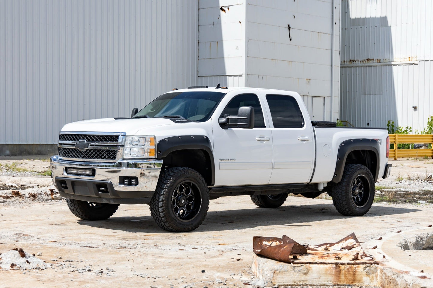 Pocket Fender Flares | 6'7" & 8' Bed | 16 Graystone | Chevy Silverado 1500/2500HD/3500HD (07-14) - Fender Flares (Image 4 of 6)