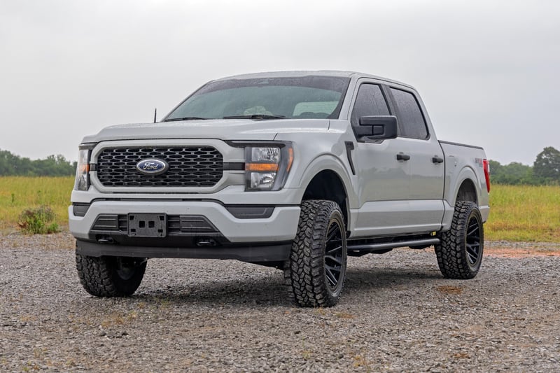 RC OV2 Running Boards | Side Step Bars | Crew Cab | Ford F-150/Lightning/F-250/F-350 (15-26) (manufacturer page)