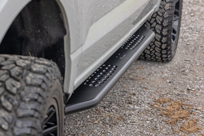 RC OV2 Running Boards | Side Step Bars | Crew Cab | Ford F-150/Lightning/F-250/F-350 (15-26) (manufacturer page)