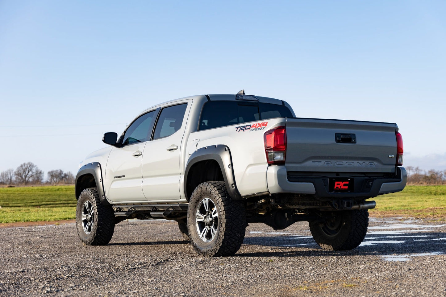 Pocket Fender Flares | Toyota Tacoma 2WD/4WD (2016-2023) - Fender Flares (Image 4 of 6)