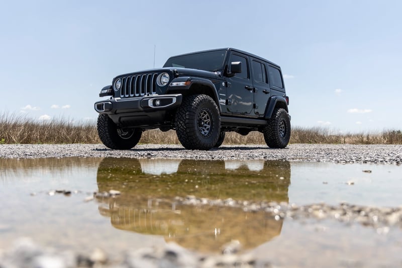 RC 2.5 Inch Lift Kit | Coils | M1 | Jeep Wrangler Unlimited 4WD (2024-2026) (manufacturer page)