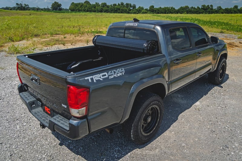 RC Hard Roll Up Bed Cover | 5' Bed | Toyota Tacoma 2WD/4WD (2016-2023) (manufacturer page)