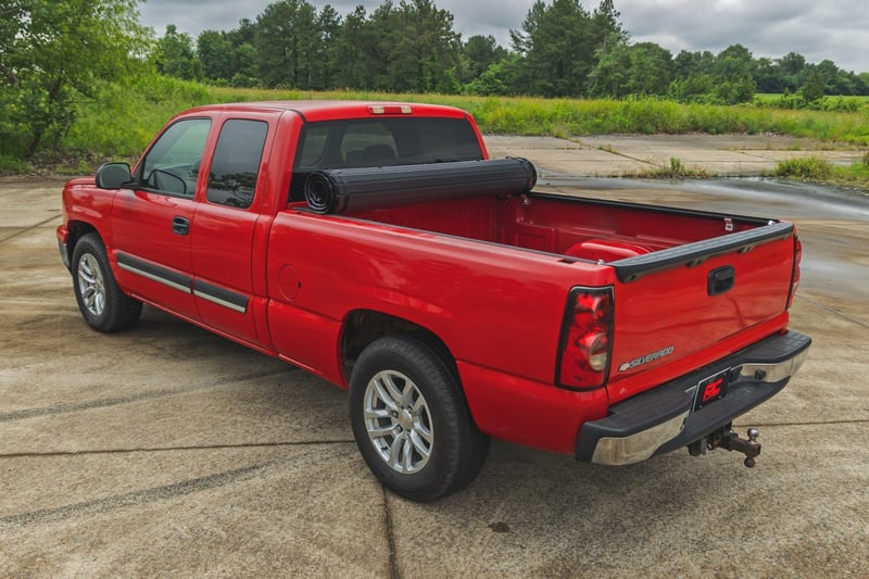 RC Hard Roll Up Bed Cover | 6'7" Bed | Chevy/GMC 1500 (00-06 & Classic) (manufacturer page)