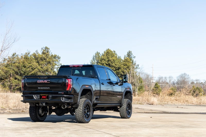 RC 5 Inch Lift Kit | NTD | M1 | w/ Overloads | Chevy/GMC 2500HD/3500HD (20-26) (manufacturer page)