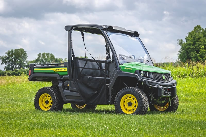 RC Vented Full Windshield | Scratch Resistant | John Deere Gator XUV 835 (manufacturer page)