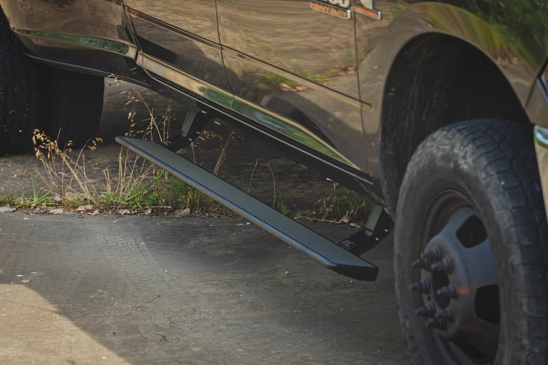 RC Power Running Boards | HT-Series | Crew Cab | Ram 1500 2WD/4WD (2009-2018 & Classic) (manufacturer page)