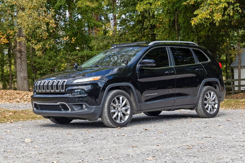 RC LED Light Kit | Roof Mount | 40" Black Single Row | Jeep Cherokee KL (14-23) (manufacturer page)