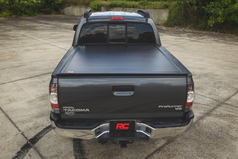 RC Hard Roll Up Bed Cover | 5' Bed | Toyota Tacoma 2WD/4WD (2005-2015) (manufacturer page)
