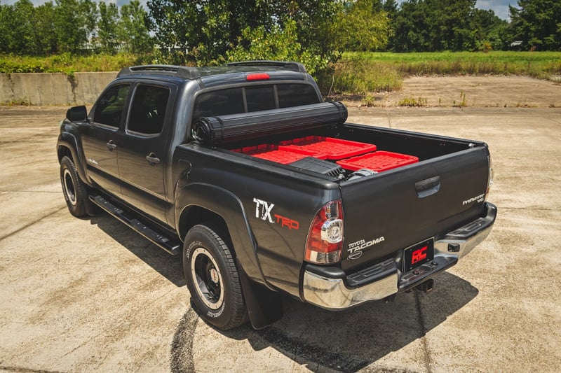 RC Hard Roll Up Bed Cover | 5' Bed | Toyota Tacoma 2WD/4WD (2005-2015) (manufacturer page)