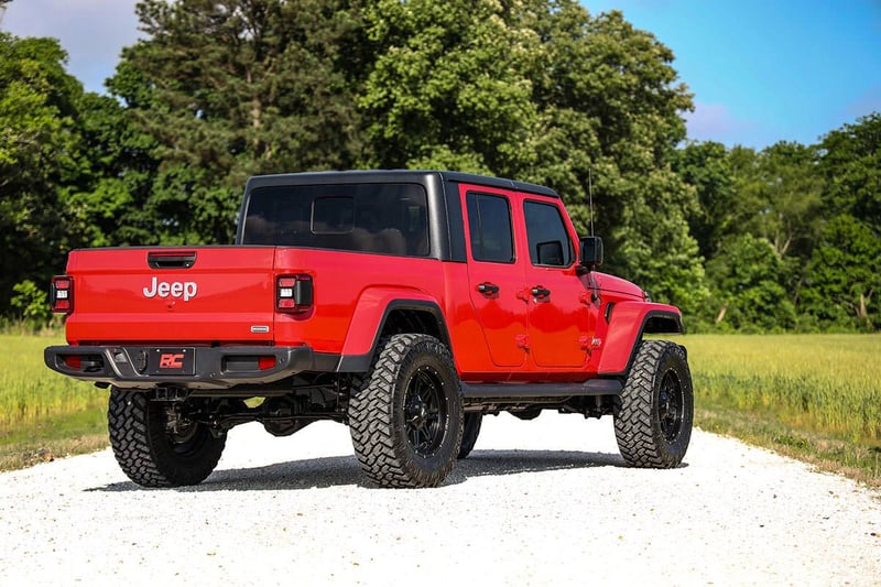 RC 3.5 Inch Lift Kit | Springs | V2 | Jeep Gladiator JT 4WD (2020-2023) (manufacturer page)