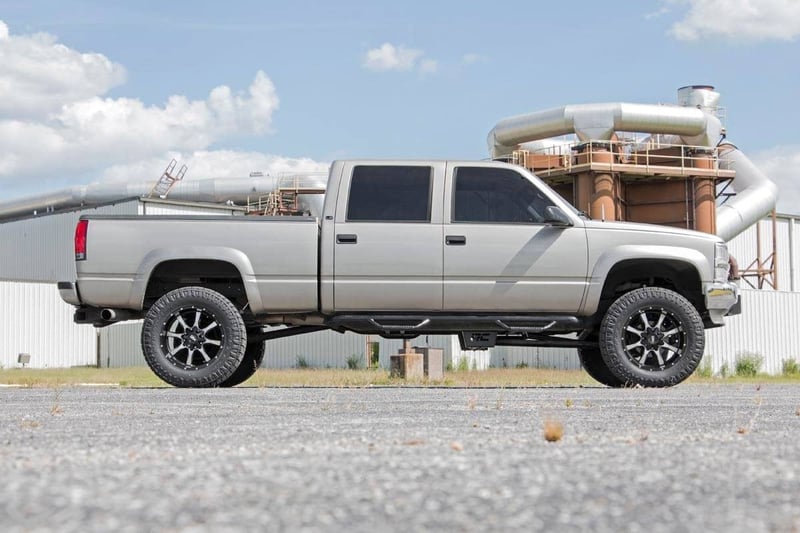 RC 6 Inch Lift Kit | 8-Lug | M1 | Chevy 3/4-Ton Suburban/C2500/K2500 Truck/C3500/K3500 Truck (88-00) (manufacturer page)