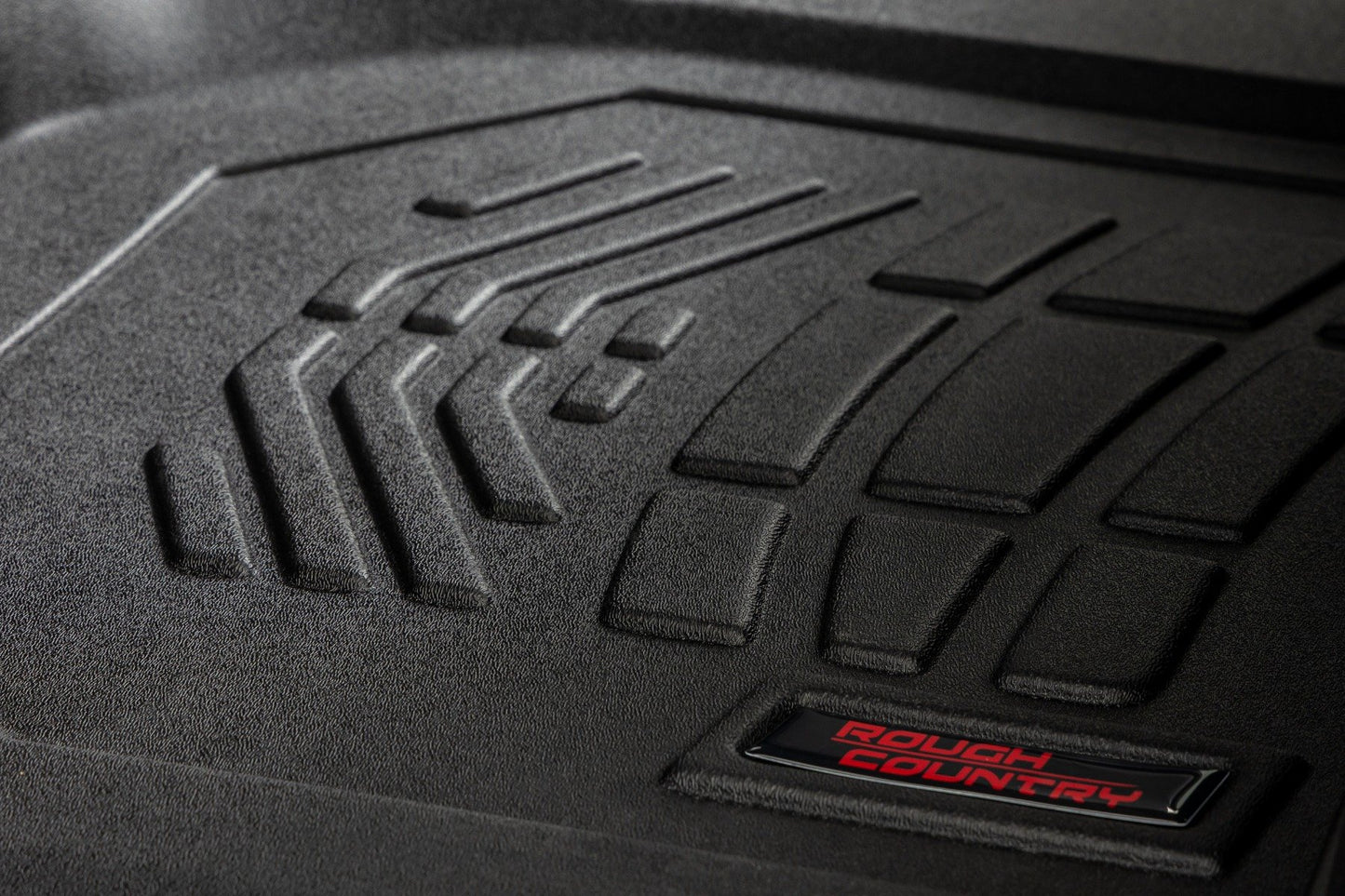 Sure-Fit Floor Mats | Front Over Hump | Crew | Chevy/GMC 1500/2500HD/3500HD (19-26) - Interior & Mats (Image 3 of 3)