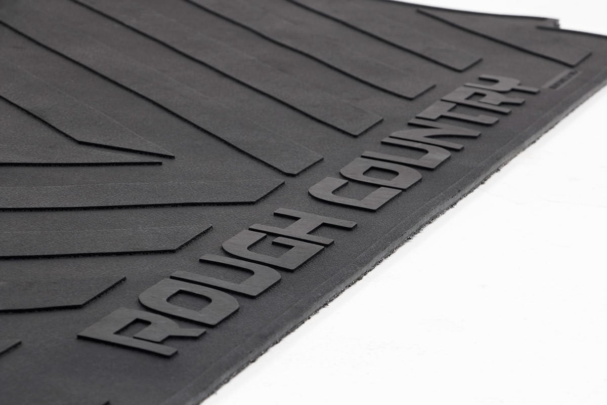 Bed Mat | 8' Bed | RC Logo | Chevy/GMC Sierra 1500 (19-26)/Silverado 1500 (19-26) - Cargo Management (Image 5 of 6)
