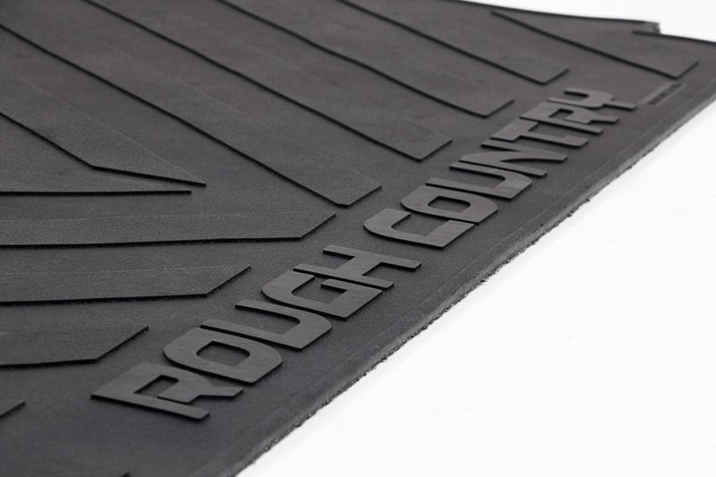 RC Bed Mat | 8' Bed | RC Logo | Chevy/GMC Sierra 1500 (19-26)/Silverado 1500 (19-26) (manufacturer page)