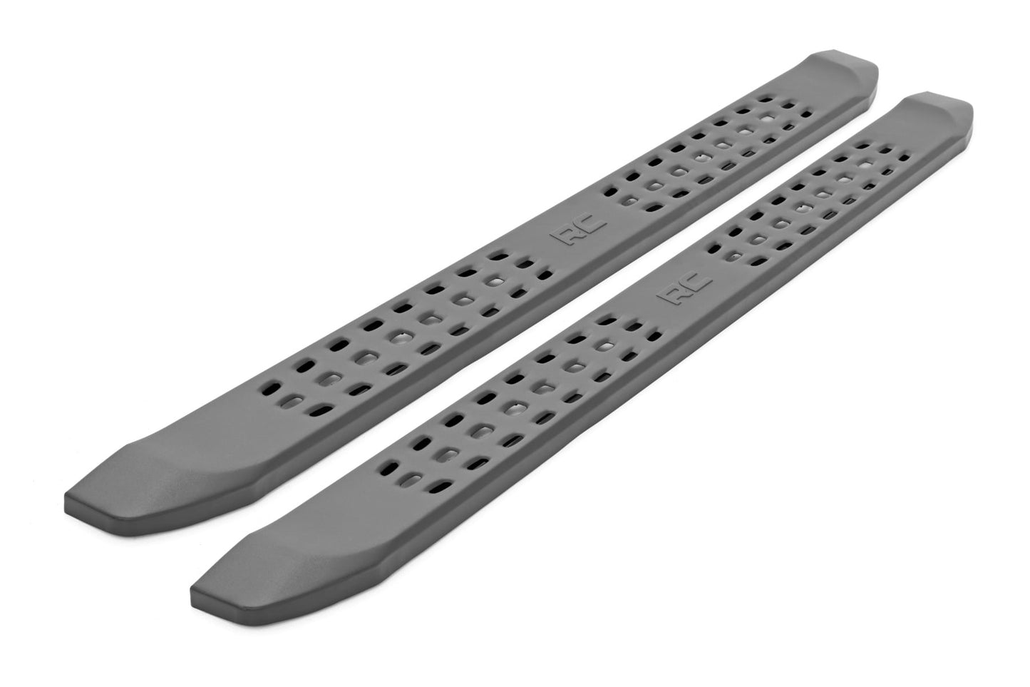 RPT2 Running Boards | Crew Cab | Black | Ram 1500 2WD/4WD (2009-2018 & Classic) - Steps & Runningboard (Image 2 of 5)